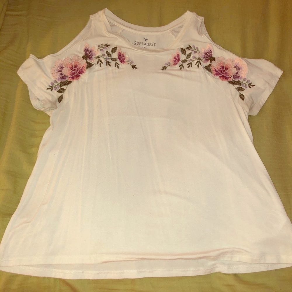 Super soft AE, off-shoulder blouse!
